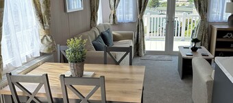 Devon Cliffs Holiday Park - Tw89