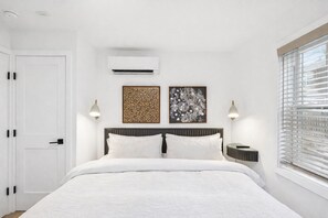 Iron/ironing board, internet, bed sheets