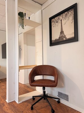 Interior - Monthly • Furnished Downtown Duluth Apartment • Ideal for Work or Relocation! (Duluth)
