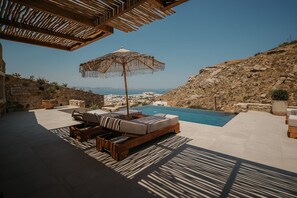 Terrace/patio - GkF Luxury Villa Naxos - 2 Bedroom Villa, Private Pool & Outdoor Jacuzzi (Naxos)