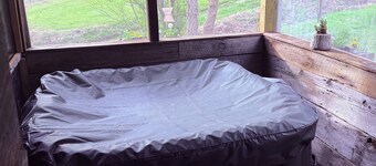 Cozy Mountain Hideaway