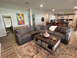 House, Pets allowed, Lake View | Living area