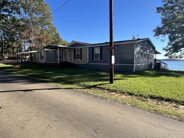 House, Pets allowed, Lake View | Exterior - Mid Lake Campground (Hemphill)