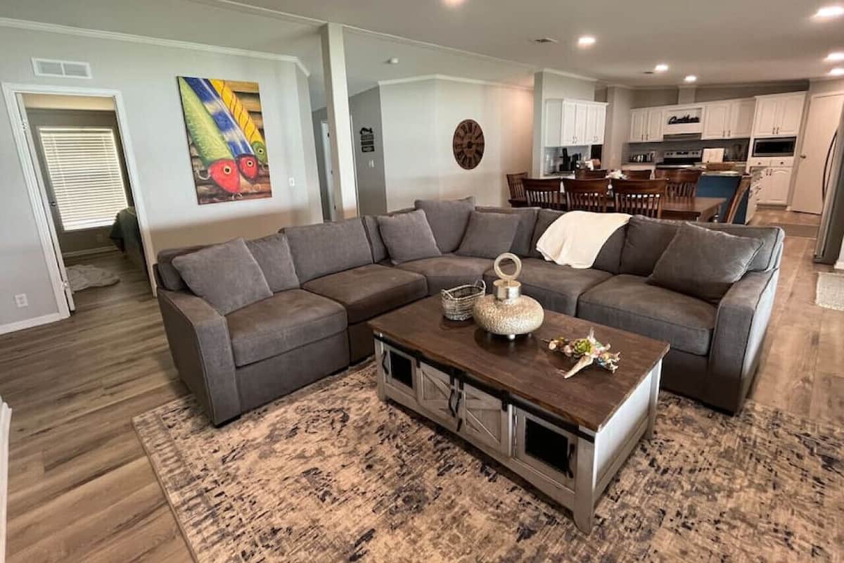 Family House, Pets Allowed, Lake View | Living area