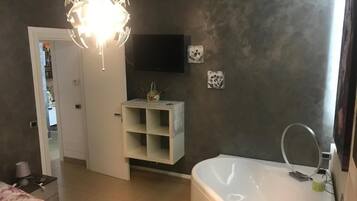 2 Schlafzimmer, Bügeleisen/Bügelbrett, Reisekinderbett, kostenloses WLAN