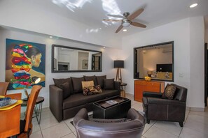 TV - Prime Location | Beautiful 1BR Condo in the Heart of Zona Romántica (Puerto Vallarta)