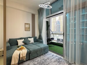 Apartamento, vista para o canal | Área de estar