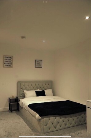 3 Schlafzimmer, Internetzugang, Bettwäsche
