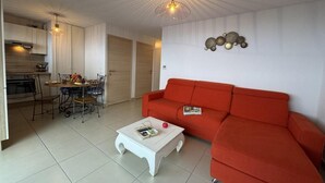 TV - 1st floor, terrace, tv, ski locker, 45m², Vars (Vars)