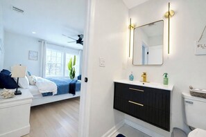 3 camere, ferro/asse da stiro, culla da viaggio, Wi-Fi gratuito