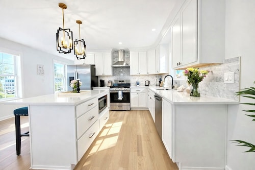 Luxury Beach Villa Near NYC