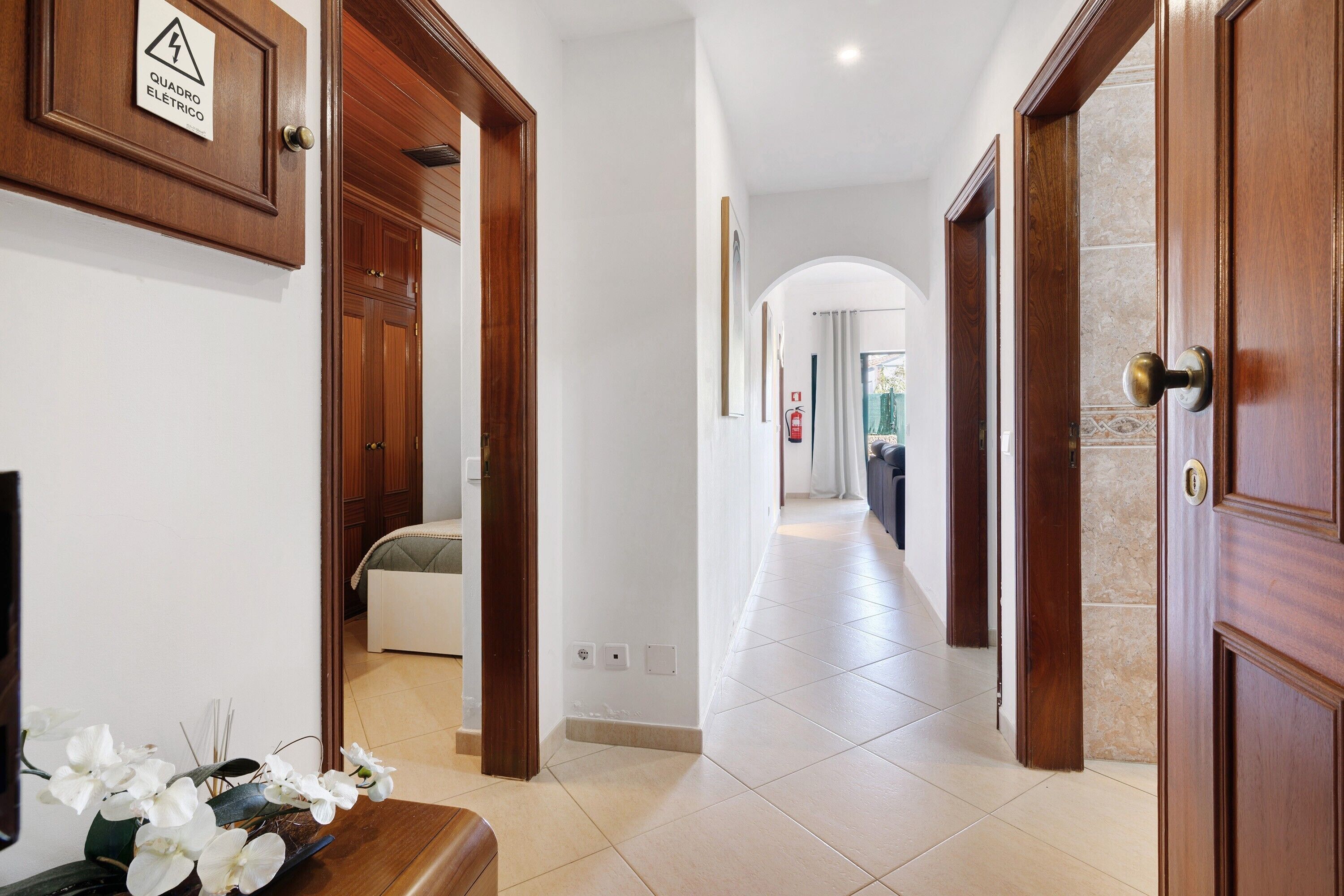 Fer et planche à repasser, Wi-Fi, draps fournis