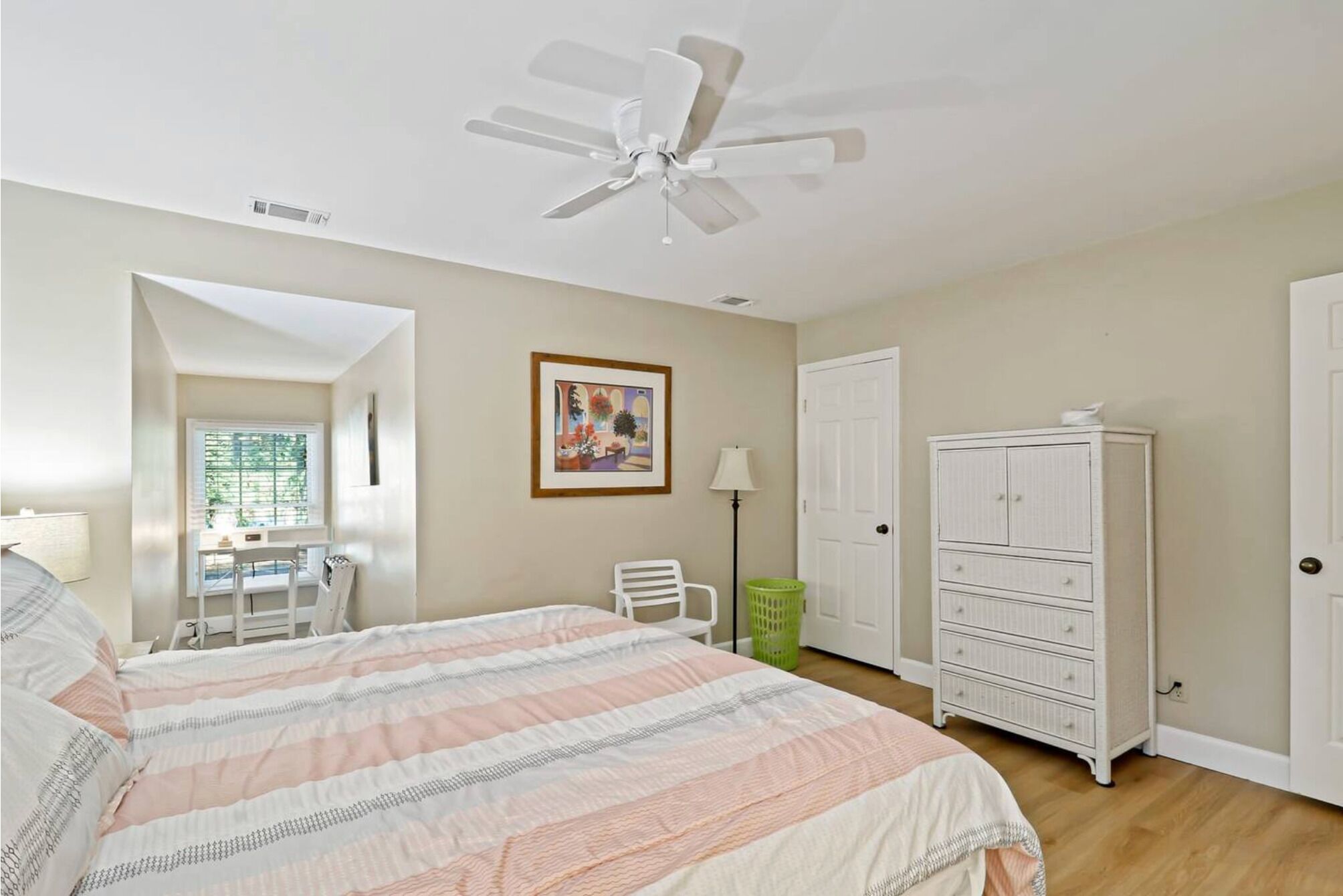 3 Schlafzimmer, Bügeleisen/Bügelbrett, WLAN, Bettwäsche