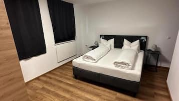 Superior Apartment, 1 Queen Bed with Sofa bed, Kitchen, Mountain View | Free WiFi