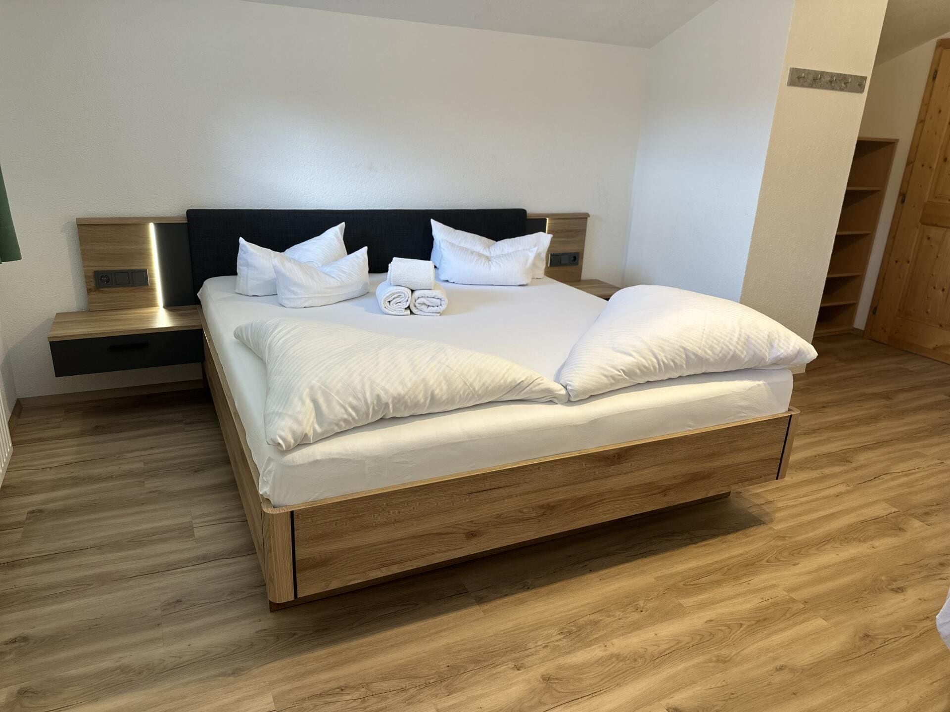 Apartamento Confort, 1 cama de matrimonio con sofá cama, cocina, vistas a la montaña | Wifi gratis