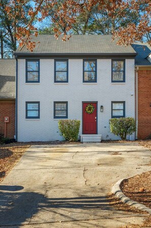 Exterior - Beautiful Home off Acton, 5 Minutes to Summit, 280 (Birmingham)