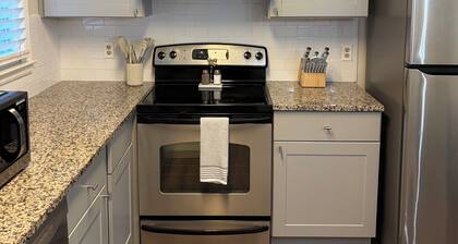 Beautiful Home off Acton, 5 Minutes to Summit, 280
