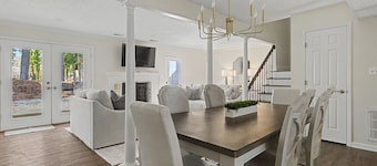 Beautiful Home off Acton, 5 Minutes to Summit, 280