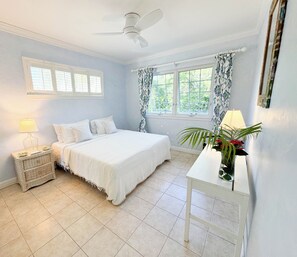 3 quartos, escrivaninha, Wi-Fi de cortesia, roupa de cama
