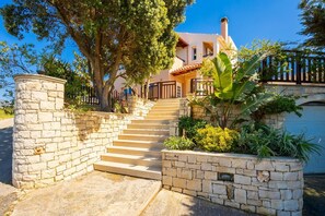 Exterior - Villa Korini - Four Bedroom Villa, Sleeps 9 (Achlades)