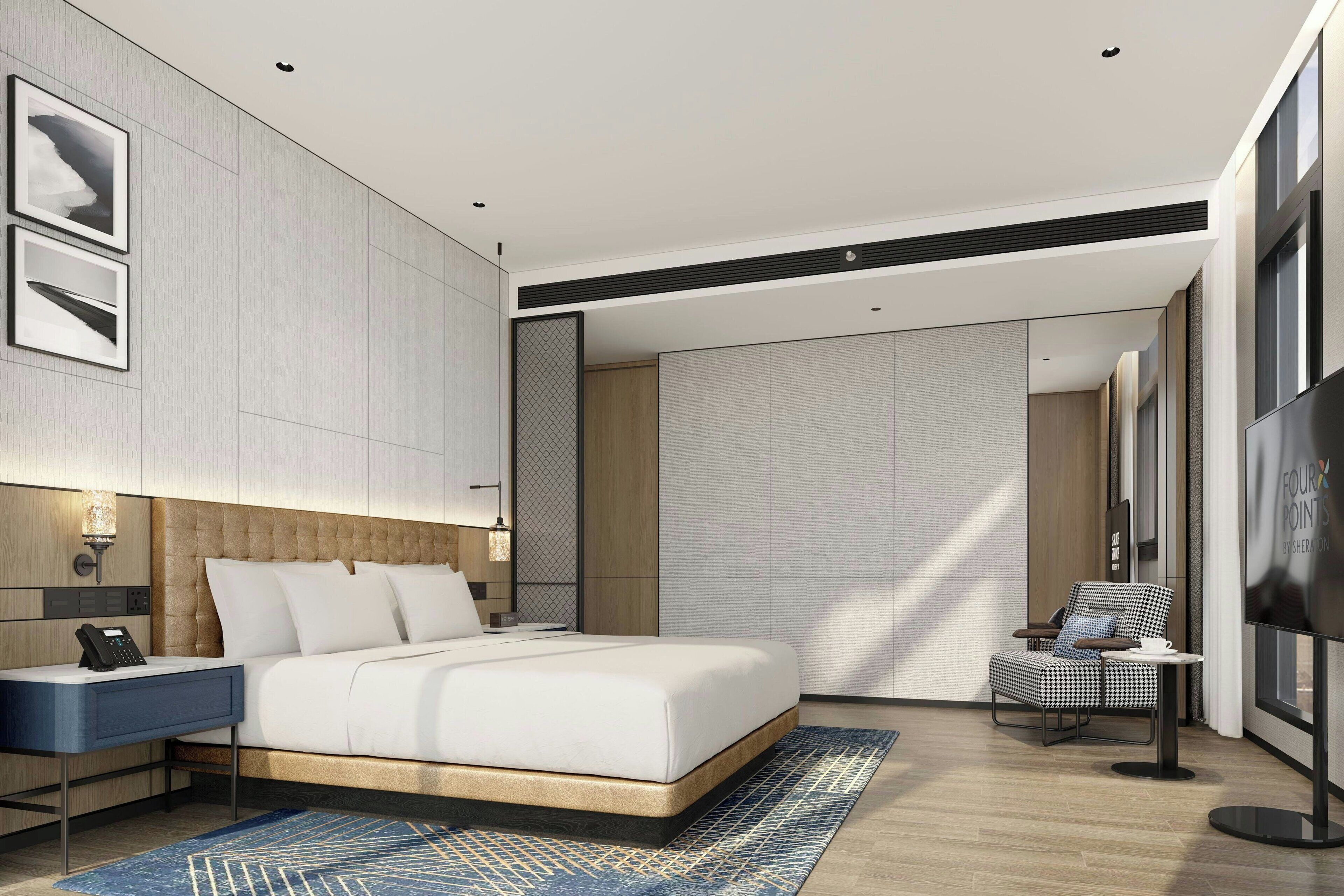 Suite, 1 King Bed, City View