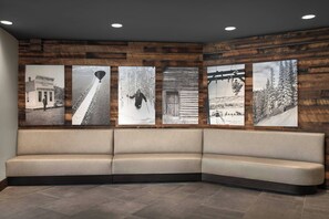 Interior entrance - Towneplace Suites By Marriott Steamboat Springs (Steamboat Springs)