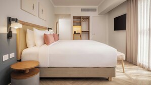 Room, 1 King Bed | Premium bedding, down comforters, minibar, in-room safe - Humano, Lima, A Tribute Portfolio Hotel (Lima)
