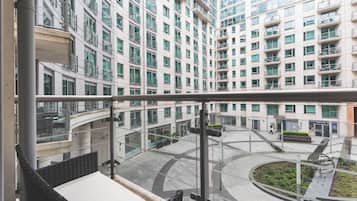 Apartment | Terrace/patio