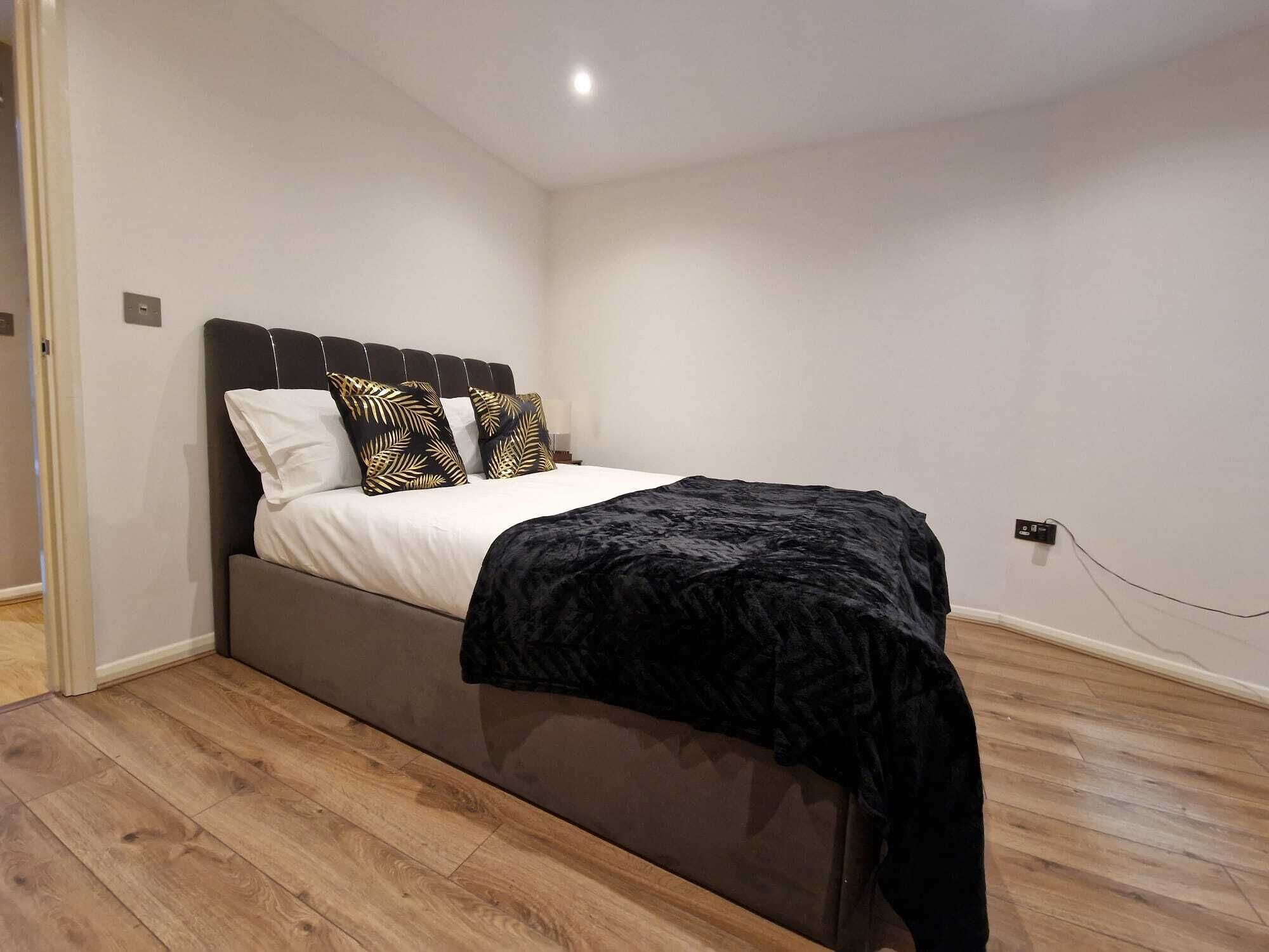 Iron/ironing board, free WiFi