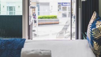 Apartment | Iron/ironing board, free WiFi