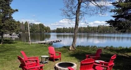 Cozy Secluded Lakefront Cabin | Private, Fishing & Snowmobile | Near Eagle River
