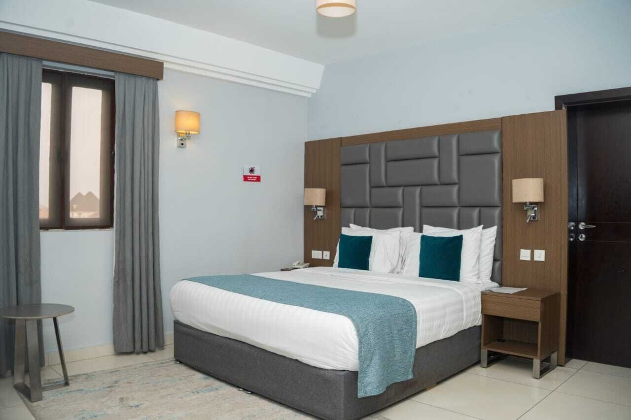 خزنة داخل الغرفة ومكتب وواي فاي مجانًا