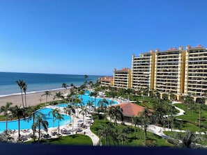 Exterior - In an exclusive residential area in Marina Vallarta! Beautiful 2 bedroom apt. (Puerto Vallarta)