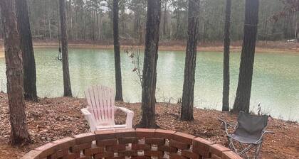 Cozy 1-bedroom cabin in marvelous Carriere with AC