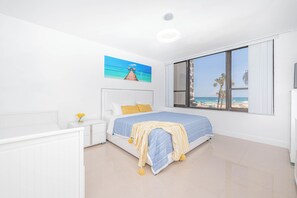 WiFi, bed sheets - Oceanfront 2-Bed Condo with Pool & Ocean Views (Hollywood)