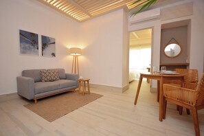 Living area - Suite 5th Av 1BR (Playa del Carmen)