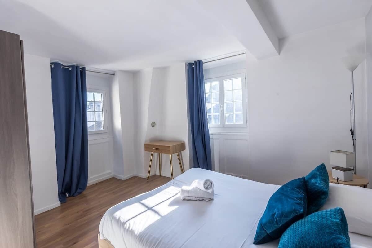 8 chambres, bureau, fer et planche à repasser, Wi-Fi gratuit