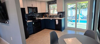 Cozy home with private lanai & patio. Parking for camper and boat!