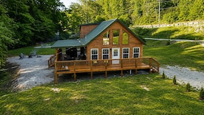 Exterior - S'more Adventure - NEW! Red River Gorge Creekside Cabin 2 Bedroom with Hot Tub (Campton)