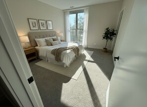 3 bedrooms, WiFi, bed sheets - Luxurious Brand New 3BR Walk D.T Brookfield (Brookfield)