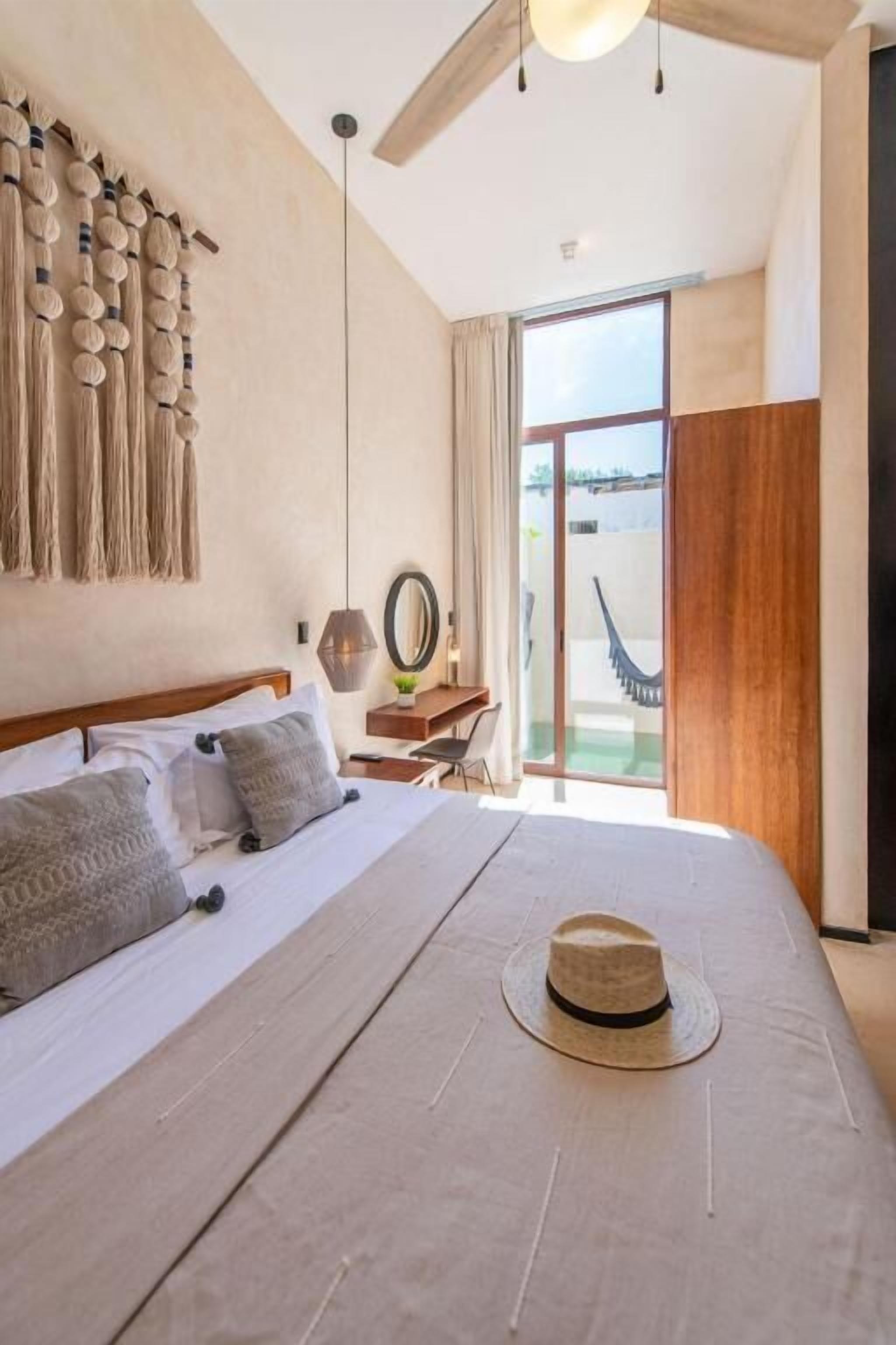 In-room safe, iron/ironing board, free WiFi