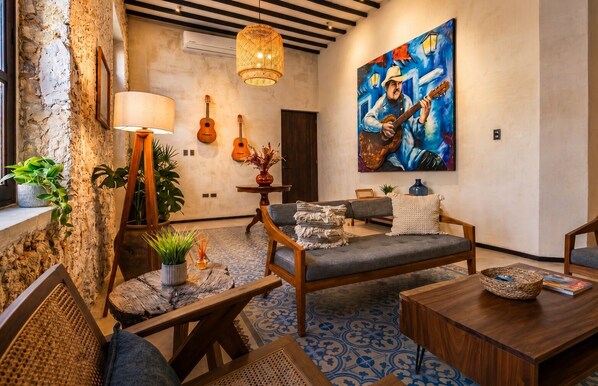 Family House, 2 Bedrooms, Private Pool | Living area - Casa Trova Santa Lucia, with Parking by Cercana (Mérida)