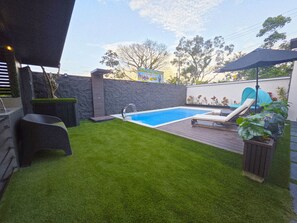Outdoor pool - Oasis Luxe Villa - Couples & Families Getaway (La Fortuna)