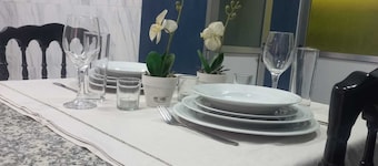 Spacious -bedroom apartment in delightful Luanda Province with AC