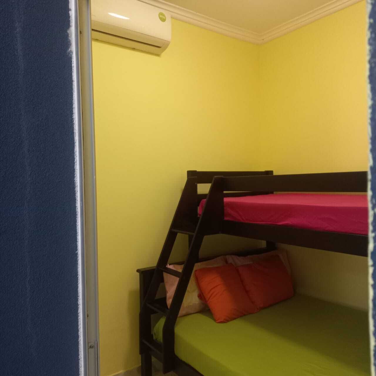 3 chambres, fer et planche à repasser, accès au Wi-Fi (inclus)