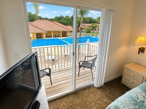 Interior - Kissimmee Value Townhouse w/ Direct Pool Access (Kissimmee)