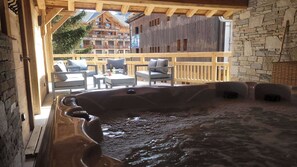 Outdoor spa tub - Chalet 14p - Jacuzzi - Lift - Sport - 300m from the slopes - Centre les 2 Alpes (Les Deux Alpes)