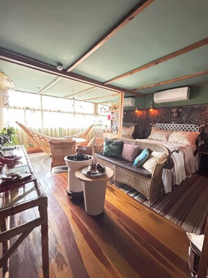 Iron/ironing board, WiFi, bed sheets - Java Themed Loft. With a spectacular view. (São Paulo)