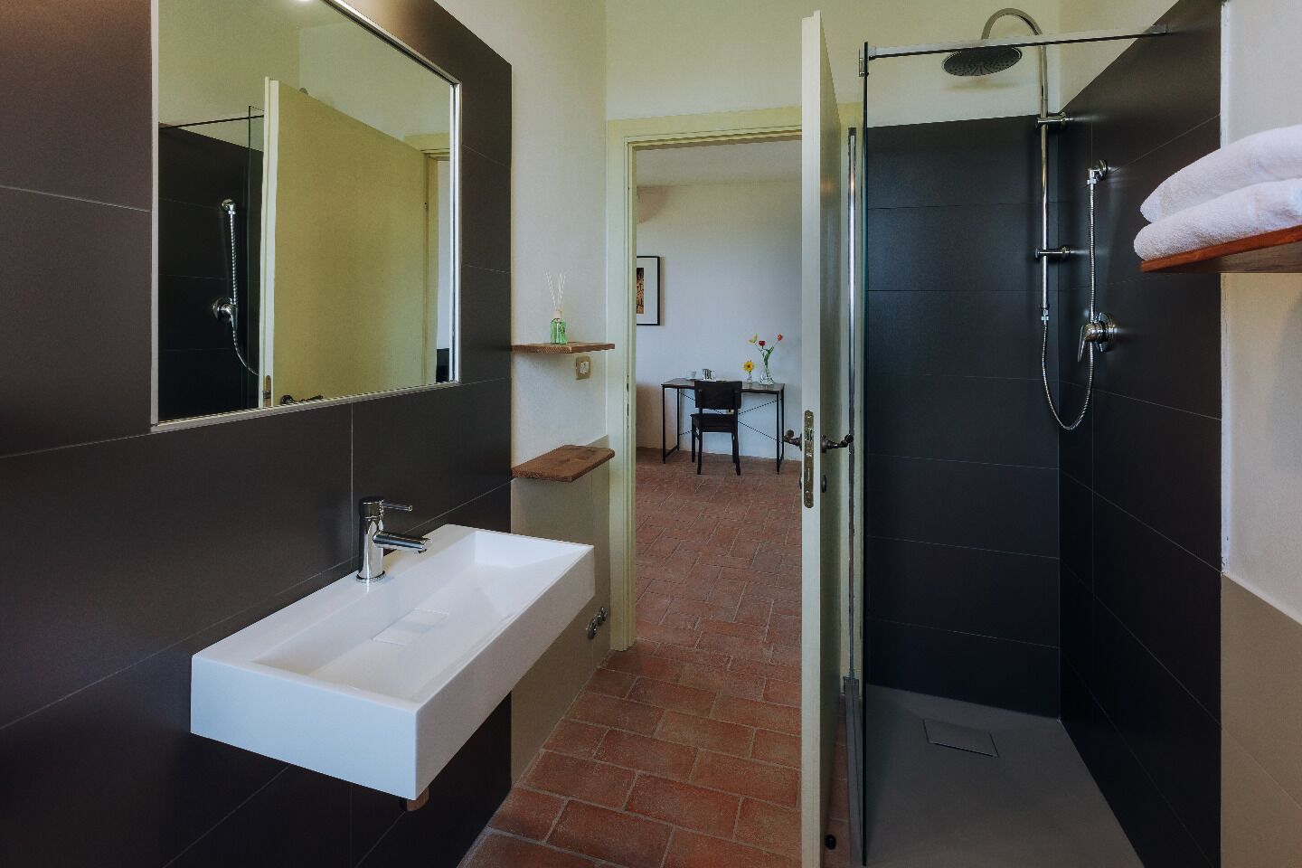 經典客房, 山景 | 浴室 | 淋浴設備、免費盥洗用品、吹風機、毛巾