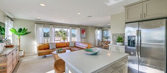 1 Mi to Beach! San Clemente Gem w/ Rooftop Patios